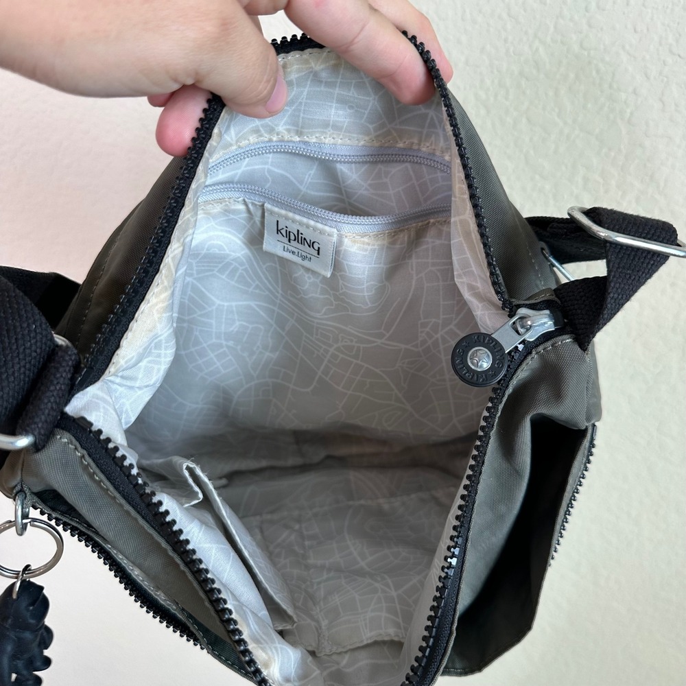 Kipling Izellah Crossbody Bag Moss Green Crinkle Nylon Small Messenger Gorpcore - Picture 5 of 9